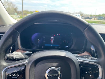 2024 Volvo S60 Plus Dark Theme