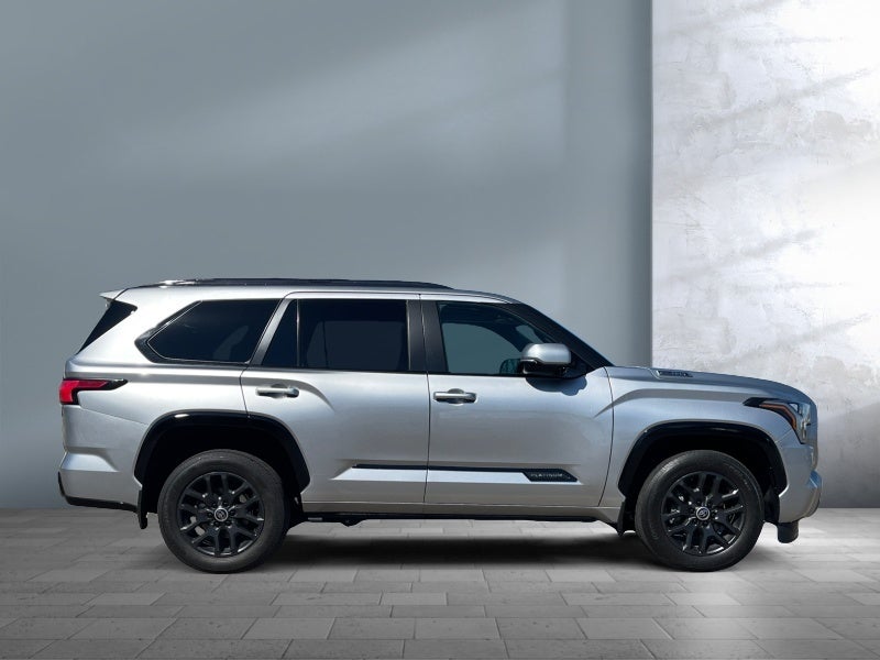 2024 Toyota Sequoia SR5