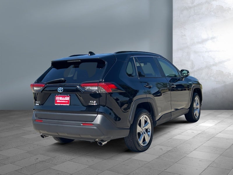 2021 Toyota RAV4 Hybrid LE