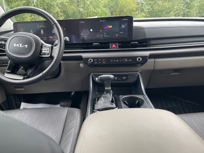 2025 Kia Carnival EX